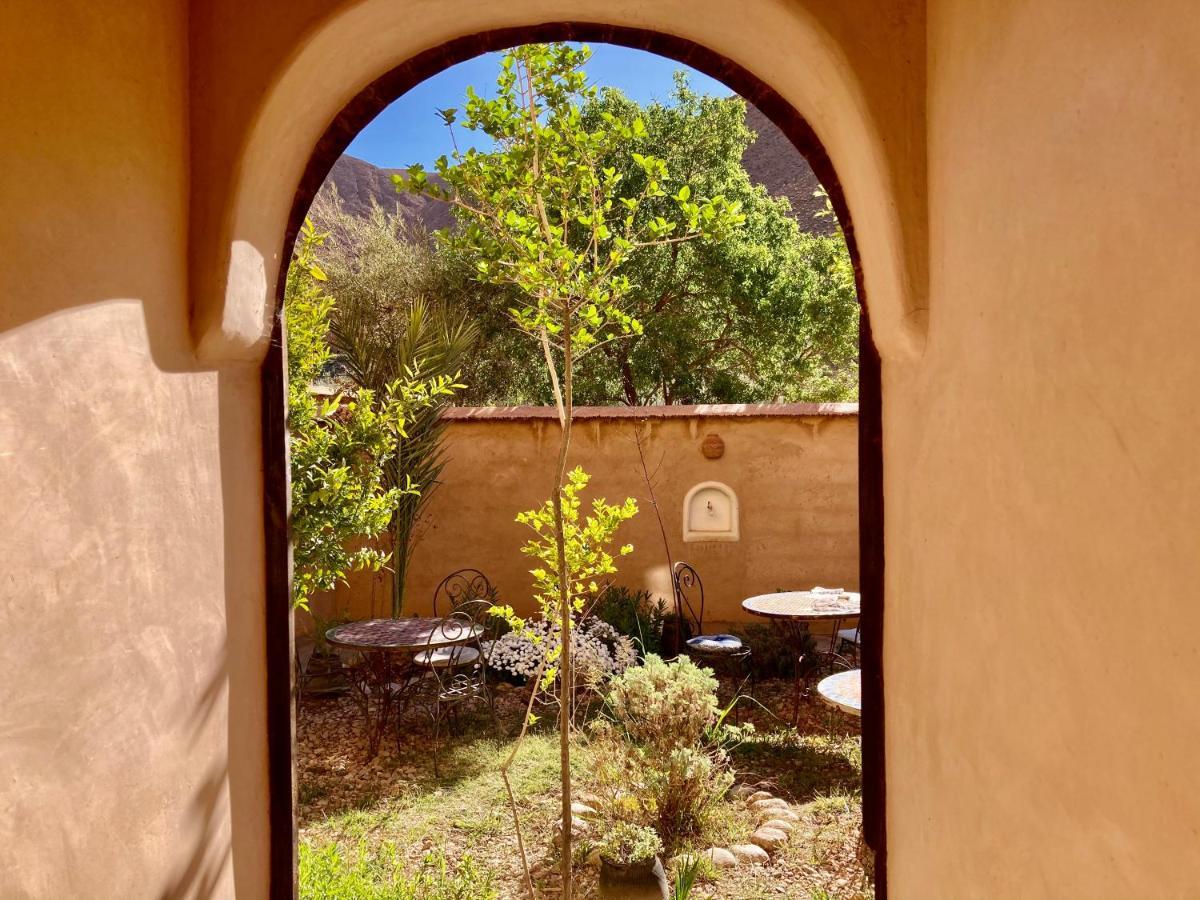 Les 4 Saisons Du Dades Bed and Breakfast Aït Idaïr Eksteriør billede