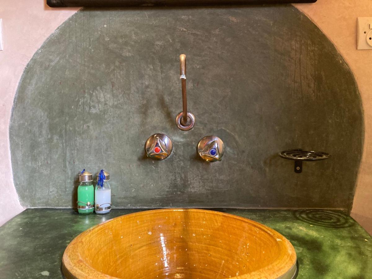 Les 4 Saisons Du Dades Bed and Breakfast Aït Idaïr Eksteriør billede