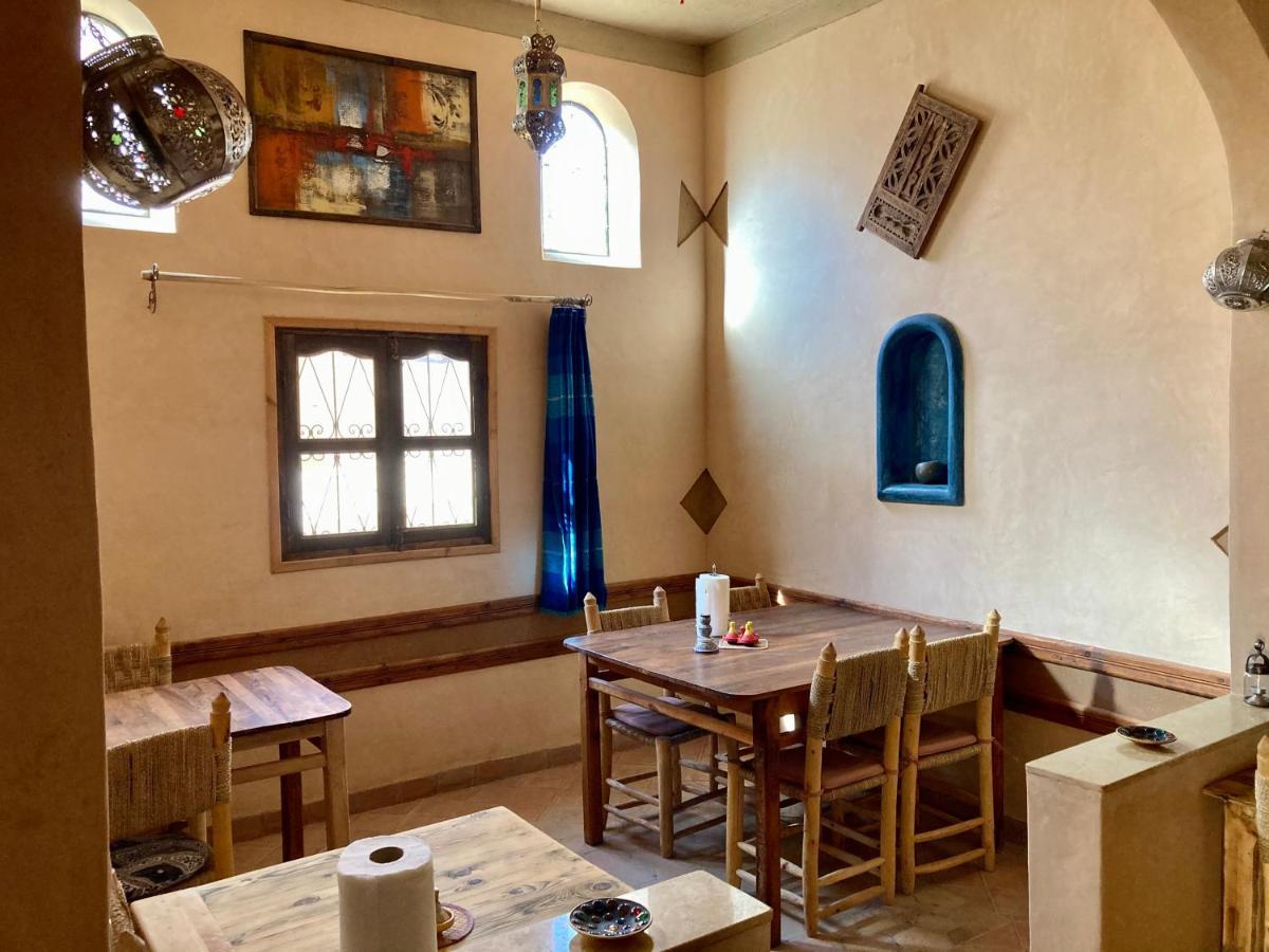 Les 4 Saisons Du Dades Bed and Breakfast Aït Idaïr Eksteriør billede