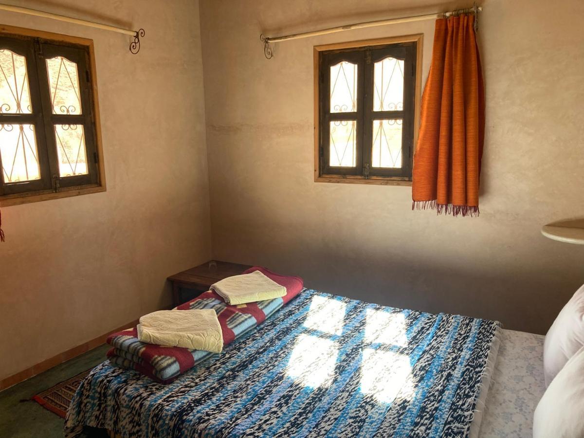 Les 4 Saisons Du Dades Bed and Breakfast Aït Idaïr Eksteriør billede